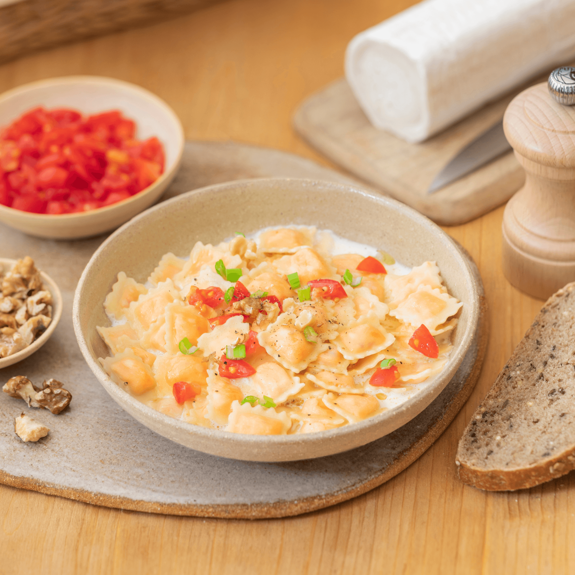 ravioles-tomate-mozza-basilic-creme-de-chevre