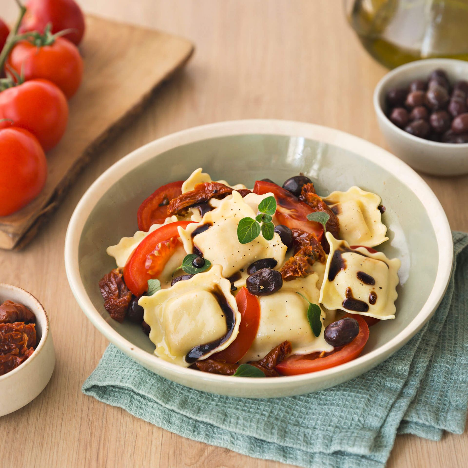 ravioli-3-fromages-francais-salade-tomates