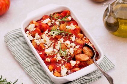 Gratin-de-gnocchi,-sauce-tomate,-féta-romarin